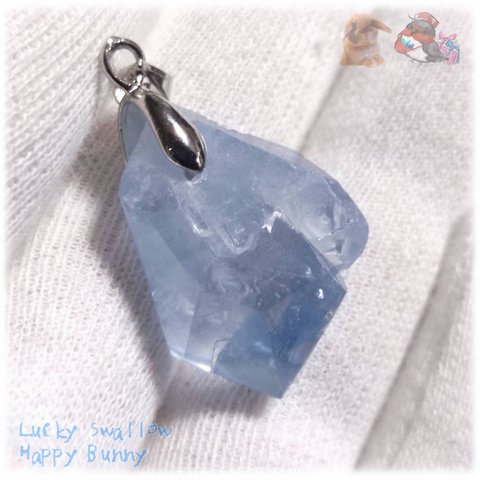 双子結晶 セレスタイト マダガスカル産 ファセットカット ペンダント ネックレス向け 天青石 celestite No.5725