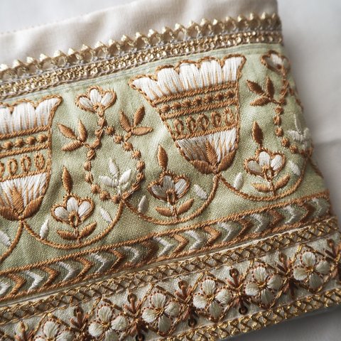 インド刺繍リボンポーチ、インド刺繍・刺繍・ポーチ・化粧ポーチ・小物入れ・ペンケースなどにオススメ