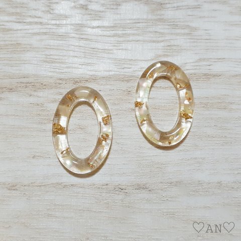 シェルクリアピアス:オーバル　クリップ/ノンホールピアス