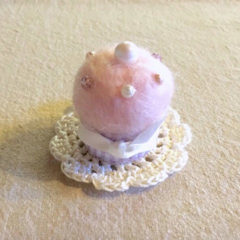 【手づくりキット】ふわふわピンクの♡カップケーキ／羊毛フェルトキット 