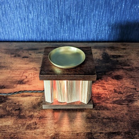 Oil Burner -灯香- 間接照明　加熱式　ディフューザー　真鍮皿　ルームフレグランス　白熱電球　アロマ　ランプ　オイルバーナー