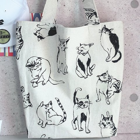 トートバッグ　猫　猫柄　ハンドメイド