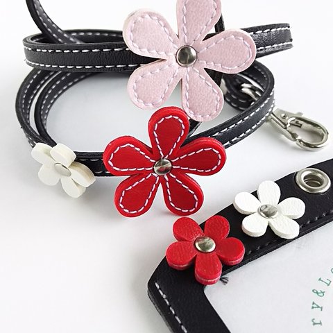 【 再販売 】*+ flower ネックストラップ＆カードホルダー  pink & red 