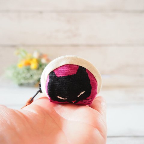 【送料無料】手のりミニミニポーチ　Black cat face　ピンクバイオレット