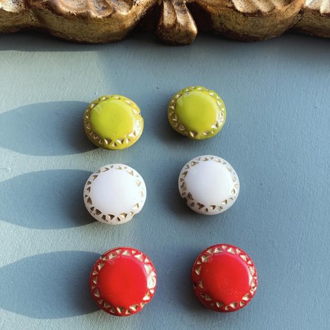 【3色ペア6コセット】#czech beads#チェコビーズ　sun wheel16㍉ red＊white＊pistàcchio green/bronze