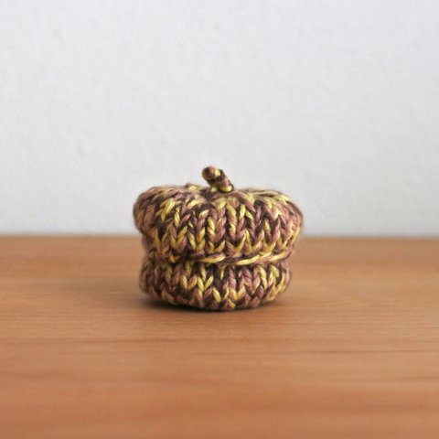macaron 手編みの小物入れ / yellow