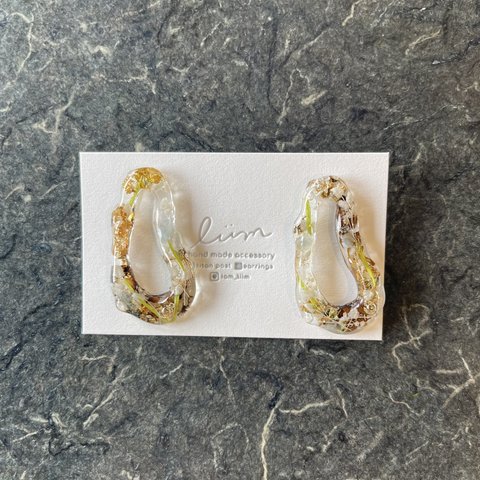 new🍌pierce レジンアクセサリー×ブラウンうねうね