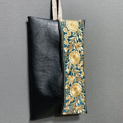 インド刺繍リボン　合皮　インド刺繍リボンティッシュケース　ハンドメイド