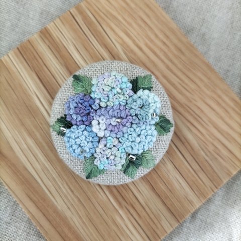 刺繍ブローチ☆紫陽花