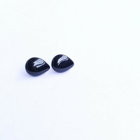 glass×drop×BLACK:ノンホールピアス