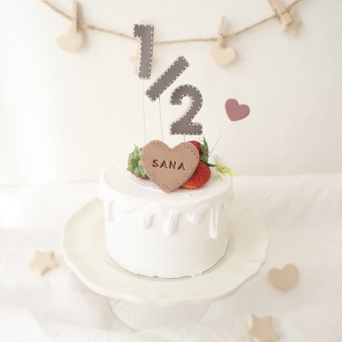 人気♡いちごのミニクレイケーキ☆ハーフバースデー　誕生日　手持ちケーキ　誕生日ケーキ　自宅撮影　1歳以外でも承ってます♪