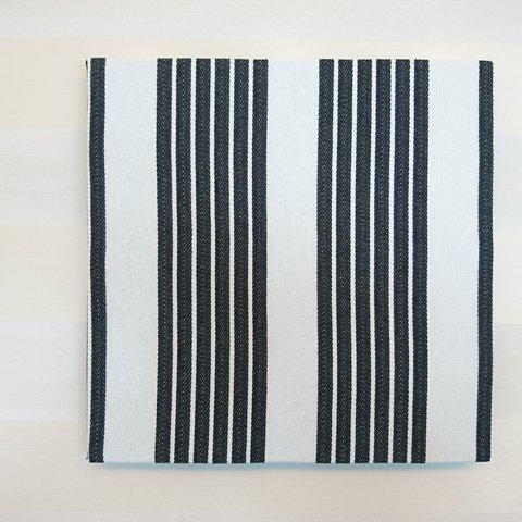 ストライプ(モノトーン)のファブリックパネル 30cm×30cm