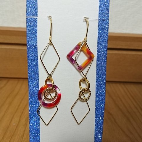 アシンメトリーピアス