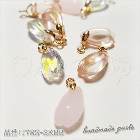 ★178S-SKBB【10個】桜 さくら花びら型ビーズ チャーム★