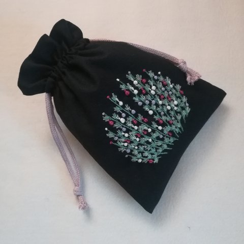 Winter tree (Black)🌼刺繡巾着袋コットン100%