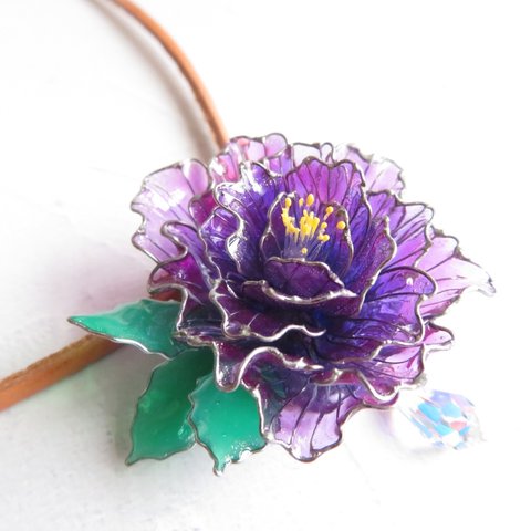 紫牡丹のネックレス