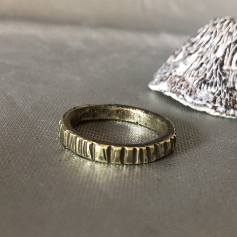 真鍮の指輪(ストライプ)
