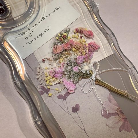 スマホにbouquet*･゜ﾟ･*:.｡.. パステルかすみ草のブーケ　韓国　インナーシート（ランダム）