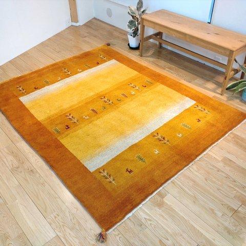 新規入荷】ペルシャ ギャッベ　リビング　192x152cm　黄金色　枠　白　RJ6362