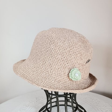 🍀マニッシュなお帽子・若草色の帽子ピン付き🍀