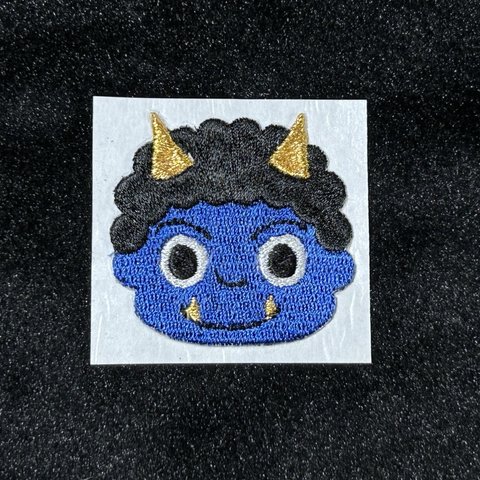 ★刺繍シール／ステッカー★節分　青鬼　ニコニコ顔　大き目サイズ　1枚