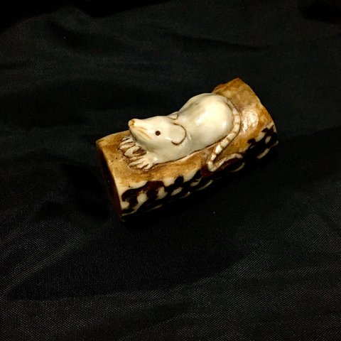 鹿のツノで！ネズミの彫刻 (ミニ)