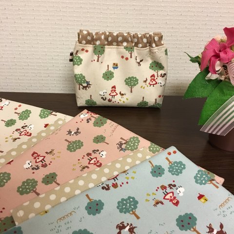 赤ずきんちゃんのバネポーチ【3色】