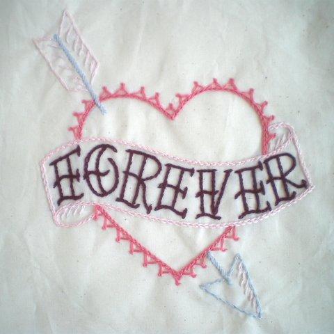 手刺繍バッグ「FOREVER・ピンク」