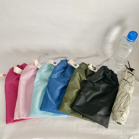 折り畳み傘袋　ペットボトルカバー   雨　水滴　吸収　濡れない　スポーティー　シンプル　