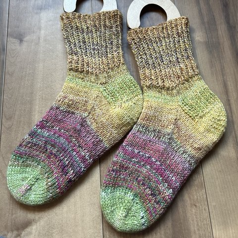 手編みの靴下　2本取 厚手