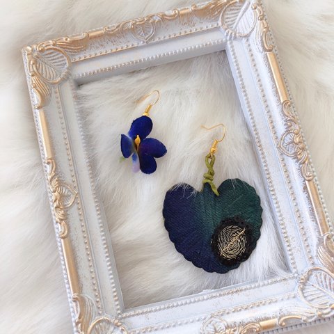 菫＊アンティーク♡布花と刺繍のピアス