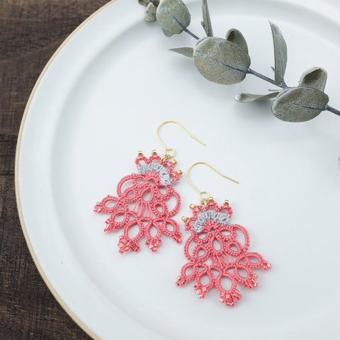 タティングレースのピアス Rococo＜ロココ＞Coral ※イヤリングに変更可