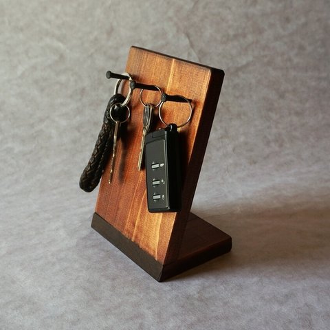 無垢材で作った「鍵かけ/小物かけ」レトロ・アンティーク風 チェリー色  木製