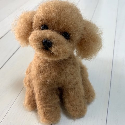 羊毛フェルト　犬　プードル【レッド】