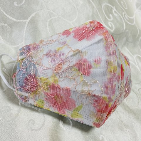 冬だからこそ❣️ 春色　💖不織布カバー（間に挟むタイプ）淡い色合い　刺繍チュールレース　花柄🌸　立体マスク　花粉症　高島ちぢみ中生地　不織布マスクが見える　マスクカバー　華やか