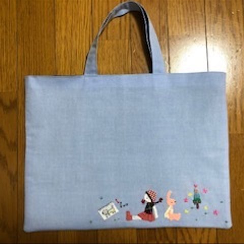 １点限定★可愛いパッチワーク刺繍のレッスンバッグ／＊入園入学・通園通学＊／