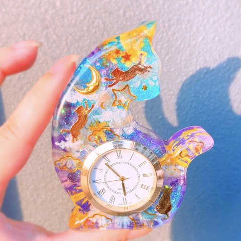 現品限り 幻想的な星空の世界で猫の再会 置き時計