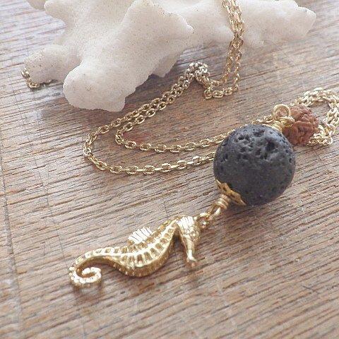 Lava Stone&Seahorse Diffuser Necklace