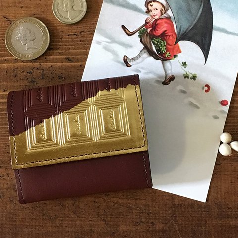 金箔：革のチョコレート・コインケース（金の包み紙）