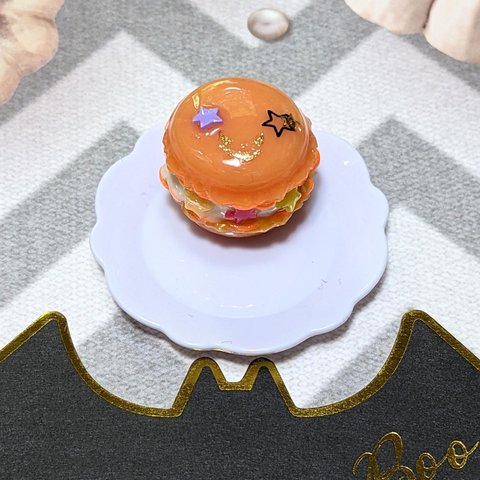 ハロウィン🎃マカロン（オレンジ✖クリーム）