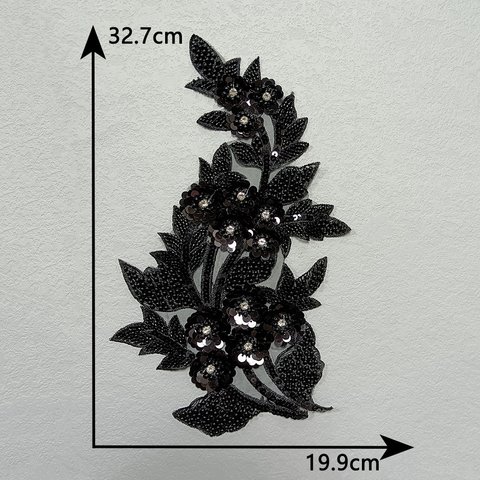 スパンコールビーズフラワーモチーフ　32.7㎝＊19.9㎝　ブラック