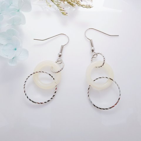 アクリルフープ&メタルフープピアス