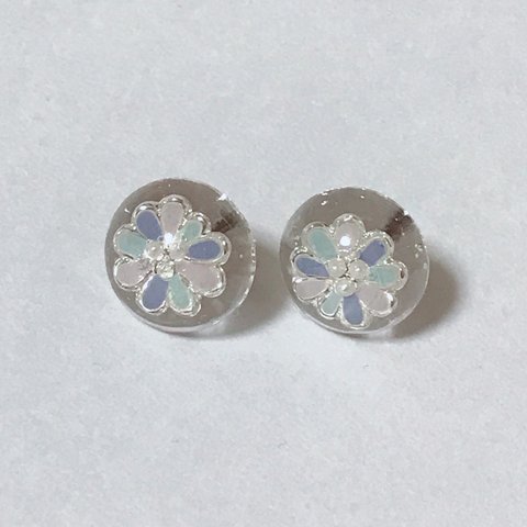 シルバーフラワーの半ドーム❇︎ピアス