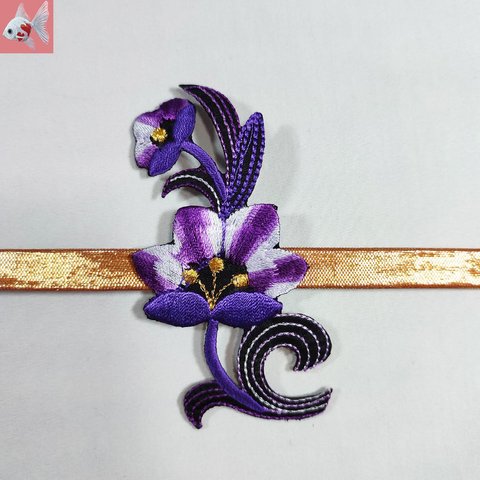 ◆花刺繍の帯留め飾り①