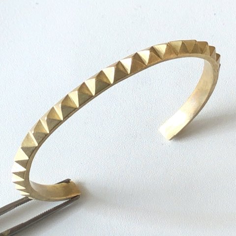 スタッズバングル [studs bangle]