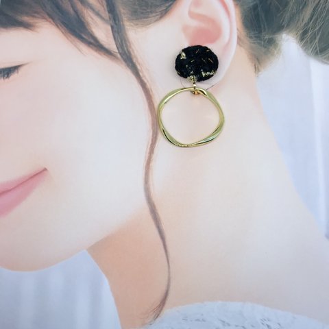 ツイード×ゴールドフープ◎ピアス　イヤリング