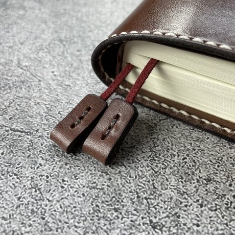 【手縫B6】チョコ革のしおり（Ｂ6サイズ手帳又はノートの2箇所に入れることが出来ます