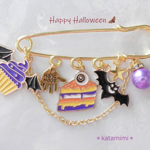 ＊送料無料＊チャリティー★Happy Halloween☆彡 目玉ケーキのブローチピン　＊ハロウィンブローチ