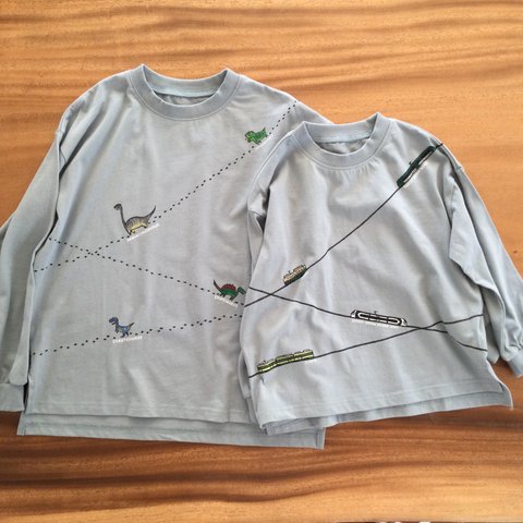 らくがきＴシャツ　好きなモノうろうろさせてみませんか？(半袖・長袖対応可)