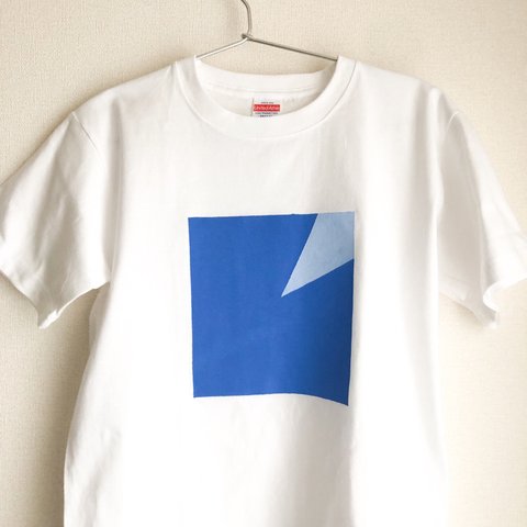 「受注生産」ハンドメイド•オリジナルTシャツ　Nemophila